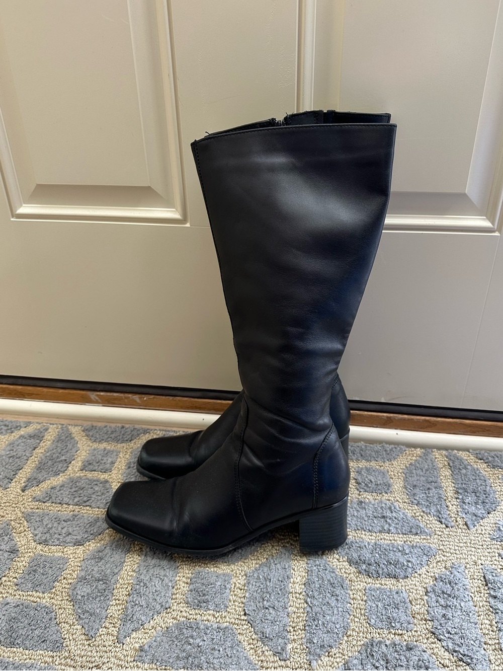 La Canadienne Knee High Boots Black Size 10W Heeled Waterproof Square Toe